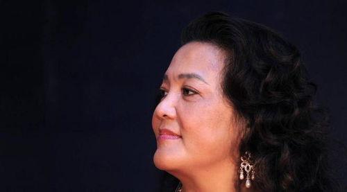 汪小菲爆料张兰大笑视频,引发网友热议