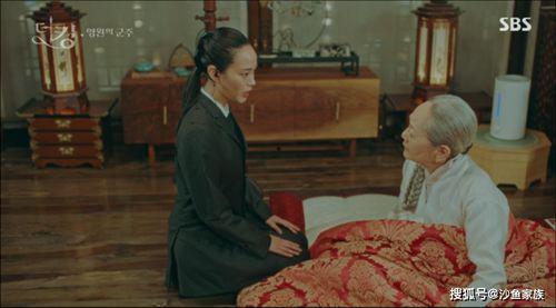 第1集深宫吃瓜,第一集揭秘深宫秘辛，吃瓜群众围观宫廷大戏