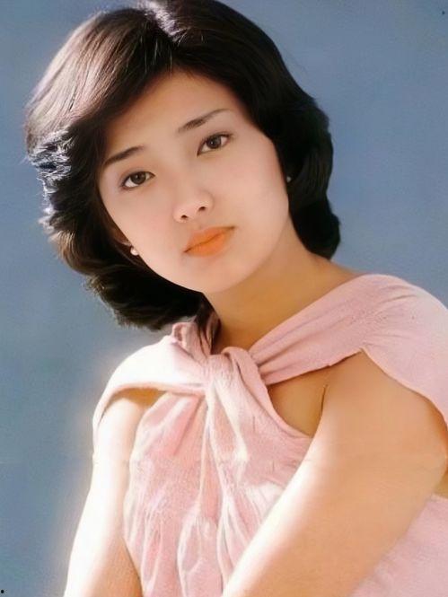 日本出圈女明星,揭秘出圈女明星的魅力之旅