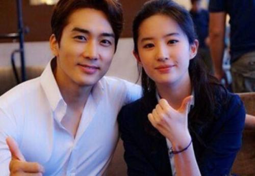 娱乐圈吃瓜文具有哪些,揭秘明星幕后故事与八卦传闻